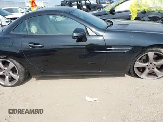 2014 Mercedes-Benz SLK 350 z VIN WDDPK5HA5EF080540, wystawiony jako IAAI lot #42326926 z przebiegiem 62 565 mil mil oraz . Historia ofert i sprzedaży dostępna na DreamBid. Obrazek 6.