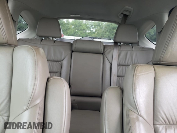 2013 Honda CR-V EX-L z VIN 5J6RM4H77DL001777, wystawiony jako Copart lot #54986735 z przebiegiem 157 113 mil mil oraz Szkody całkowita. Historia ofert i sprzedaży dostępna na DreamBid. Obrazek 10.