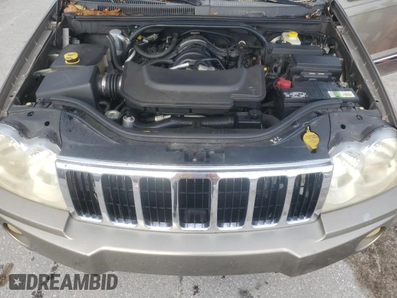 2005 Jeep Grand Cherokee Limited with VIN 1J8HR58215C671851, listed as a Copart auction lot 70700074 with 108,304 mi miles and Salvage Title. Bid and sale history available at carsss.com. Image 12.