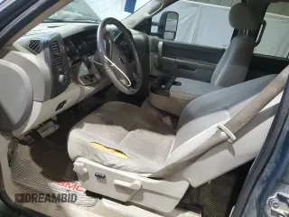 2011 GMC Sierra 2500HD SLE z VIN 1GT120C89BF191238, wystawiony jako Copart lot #87237264 z przebiegiem 192 484 mil mil oraz Szkoda całkowita • Salvage title. Historia ofert i sprzedaży dostępna na DreamBid. Obrazek 7.