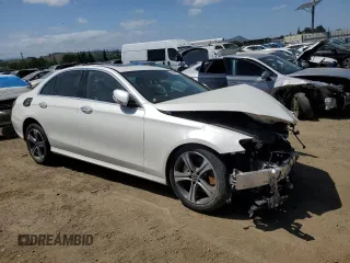 2017 Mercedes-Benz E 300 Luxury with VIN WDDZF4JB7HA253728, listed as a Copart auction lot 54451575 with 47,149 mi miles and Clean Title. Bid and sale history available at DreamBid. Image 4.