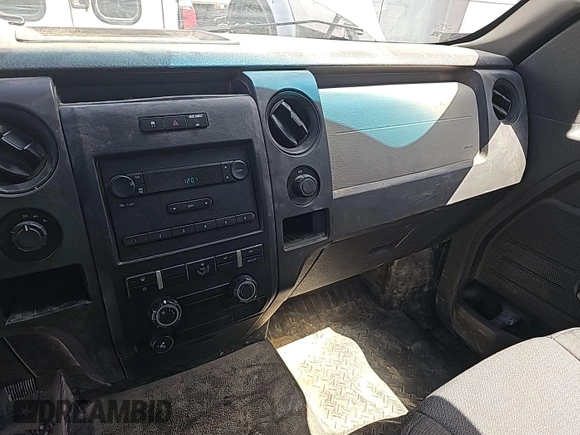 2009 Ford F-150 XL with VIN 1FTPX14V99KB06728, listed as a IAAI auction lot 42631361 with 132,283 mi miles and . Bid and sale history available at DreamBid. Image 25.