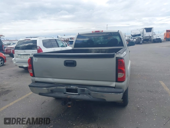 2005 Chevrolet Silverado 1500 Z71 with VIN 1GCEK19Z55Z212497, listed as a IAAI auction lot 42172303 with 322,246 mi miles and . Bid and sale history available at DreamBid. Image 16.