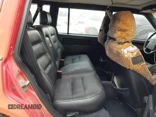 1989 Volvo 740 z VIN YV1FA8757K2215822, wystawiony jako IAAI lot #42117235 z przebiegiem 194 043 mil mil oraz . Historia ofert i sprzedaży dostępna na DreamBid. Obrazek 8.