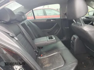 2013 Volkswagen Jetta SEL с VIN 3VWLX7AJ6DM368577, выставлен на аукционе Copart как лот 85482604 с пробегом 134 577 миль миль и Списание • Salvage title. История ставок и продаж доступна на DreamBid. Изображение 10.