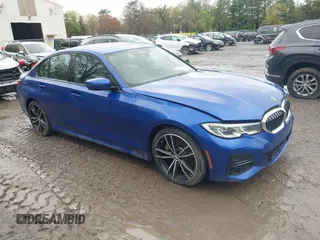 2019 BMW 3 Series 330i xDrive z VIN WBA5R7C55KAE82585, wystawiony jako IAAI lot #42178005 z przebiegiem 50 719 mil mil oraz . Historia ofert i sprzedaży dostępna na DreamBid. Obrazek 1.