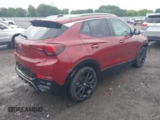 2024 Buick Encore GX Sport Touring z VIN KL4AMDSL1RB006490, wystawiony jako IAAI lot #42505243 z przebiegiem 57 956 mil mil oraz . Historia ofert i sprzedaży dostępna na DreamBid. Obrazek 4.