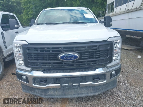 2024 Ford F-250 XL with VIN 1FT7X2BA0RED62373, listed as a IAAI auction lot 42485874 with 7,825 mi miles and . Bid and sale history available at DreamBid. Image 6.