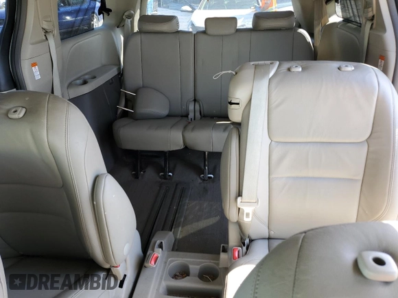 2019 Toyota Sienna XLE Auto Access Seat with VIN 5TDYZ3DC6KS983720, listed as a Copart auction lot 48555785 with 125,364 mi miles and Salvage Title. Bid and sale history available at carsss.com. Image 10.