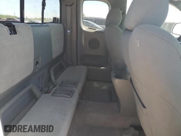 2005 Toyota Tacoma PreRunner z VIN 5TETU62N45Z115205, wystawiony jako Copart lot #60710715 z przebiegiem 184 529 mil mil oraz Czysty tytuł • Clean title. Historia ofert i sprzedaży dostępna na DreamBid. Obrazek 10.