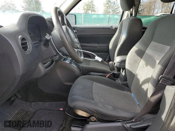 2014 Jeep Patriot Altitude with VIN 1C4NJPBA7ED601214, listed as a Copart auction lot 51414805 with 170,967 mi miles and Clean Title. Bid and sale history available at DreamBid. Image 7.