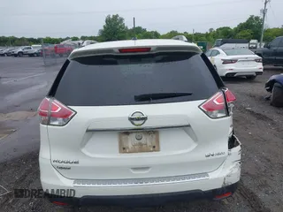 2015 Nissan Rogue SL z VIN 5N1AT2MV2FC842144, wystawiony jako IAAI lot #42347068 z przebiegiem 83 884 mil mil oraz . Historia ofert i sprzedaży dostępna na DreamBid. Obrazek 16.