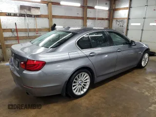 2013 BMW 5 Series 535i xDrive with VIN WBAFU7C59DDU70568, listed as a Copart auction lot 52513685 with 113,253 mi miles and Salvage Title. Bid and sale history available at carsss.com. Image 3.