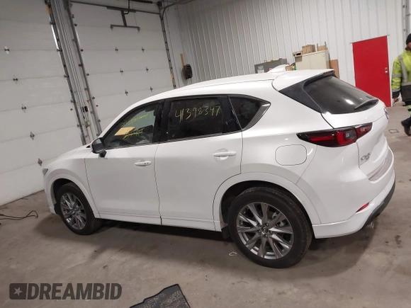 2024 Mazda CX-5 2.5 S Premium Package with VIN JM3KFBDM0R0387539, listed as a IAAI auction lot 41398347 with 8,444 mi miles. Bid and sale history available at carsss.com. Image 14.