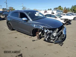 2018 Audi SQ5 Prestige with VIN WA1C4AFY9J2209340, listed as a Copart auction lot 75525344 with 77,522 mi miles and Salvage Title. Bid and sale history available at DreamBid. Image 4.
