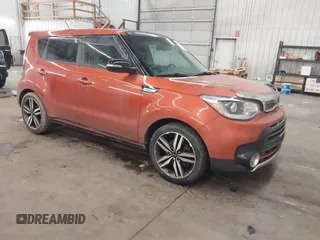 2018 Kia Soul ! with VIN KNDJX3AA4J7587286, listed as a IAAI auction lot 41657795 with 104,533 mi miles. Bid and sale history available at carsss.com. Image 1.
