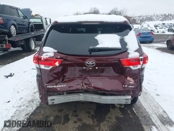 2018 Toyota Highlander LE с VIN 5TDBZRFH6JS903123, выставлен на аукционе IAAI как лот 41564004 с пробегом 109 852 миль миль и . История ставок и продаж доступна на DreamBid. Изображение 16.