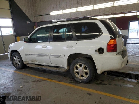 2002 GMC Envoy SLT with VIN 1GKDT13S622231265, listed as a Copart auction lot 45037215 with 213,069 mi miles and Salvage Title. Bid and sale history available at carsss.com. Image 2.