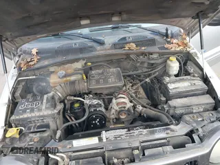 2003 Jeep Liberty Sport with VIN 1J4GL48K03W719229, listed as a IAAI auction lot 41130590 with 261,650 mi miles. Bid and sale history available at carsss.com. Image 10.