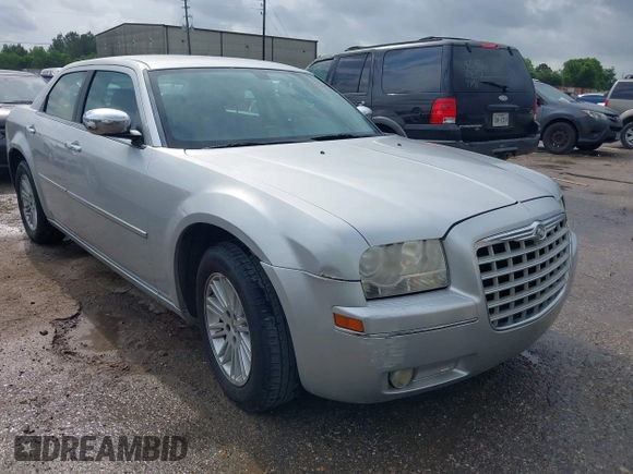 2010 Chrysler 300 Touring with VIN 2C3CA5CV1AH272993, listed as a IAAI auction lot 42154073 with 224,685 mi miles and . Bid and sale history available at DreamBid. Image 1.