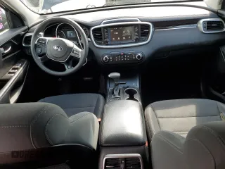 2019 Kia Sorento L with VIN 5XYPG4A30KG551245, listed as a Copart auction lot 54593895 with 84,644 mi miles and Salvage Title. Bid and sale history available at DreamBid. Image 8.