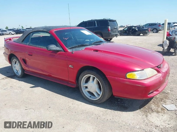 1995 Ford Mustang z VIN 1FALP45T9SF108805, wystawiony jako IAAI lot #41973172 z przebiegiem 81 796 mil mil oraz . Historia ofert i sprzedaży dostępna na DreamBid. Obrazek 1.