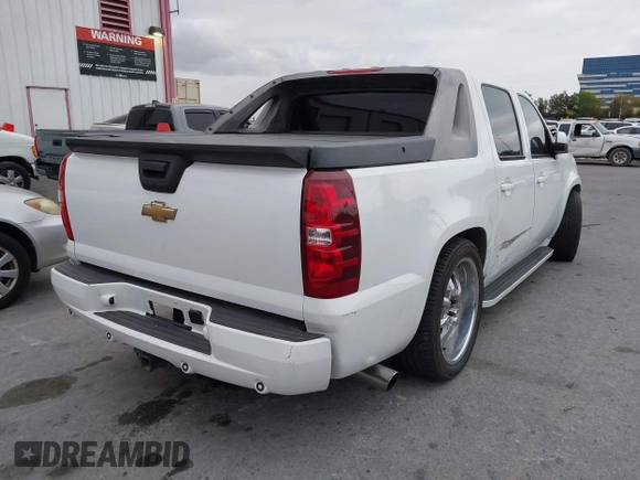 2007 Chevrolet Avalanche LTZ with VIN 3GNEC12J87G109246, listed as a IAAI auction lot 41989146 with 171,005 mi miles and . Bid and sale history available at DreamBid. Image 4.