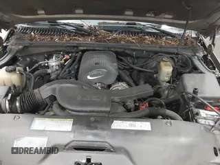 2001 GMC Yukon XL SLE with VIN 1GKFK16T11J220078, listed as a IAAI auction lot 41814254 with 221,210 mi miles. Bid and sale history available at carsss.com. Image 10.