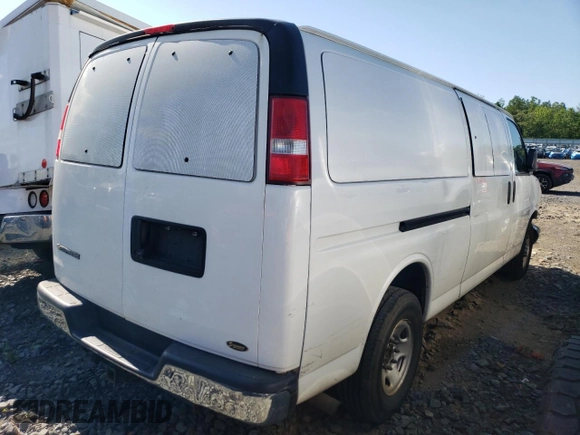 2017 Chevrolet Express Passenger LT with VIN 1GAZGPFF8H1124989, listed as a Copart auction lot 55575645 with 208,783 mi miles and Salvage title. Bid and sale history available at DreamBid. Image 3.