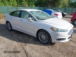 2014 Ford Fusion SE with VIN 3FA6P0H92ER340353, listed as a IAAI auction lot 42126171 with 104,484 mi miles and . Bid and sale history available at carsss.com. Image 1.