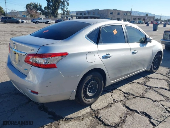 2014 Nissan Sentra SV with VIN 3N1AB7AP6EL671852, listed as a IAAI auction lot 41392301 with 131,539 mi miles. Bid and sale history available at carsss.com. Image 4.