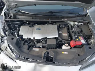 2021 Toyota Prius L Eco with VIN JTDKAMFU8M3135514, listed as a IAAI auction lot 40977114 with 70,451 mi miles. Bid and sale history available at carsss.com. Image 10.