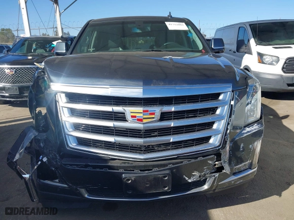 2019 Cadillac Escalade with VIN 1GYS3AKJ8KR255600, listed as a IAAI auction lot 41712803 with 40,507 mi miles. Bid and sale history available at carsss.com. Image 18.