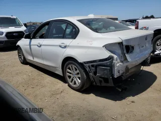 2012 BMW 3 Series 328i z VIN WBA3C1C52CF432699, wystawiony jako Copart lot #60540175 z przebiegiem 130 162 mil mil oraz Szkoda całkowita • Salvage title. Historia ofert i sprzedaży dostępna na DreamBid. Obrazek 2.