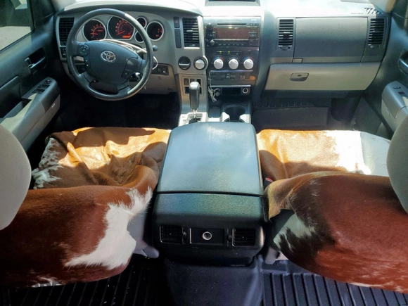 2013 Toyota Tundra z VIN 5TFEM5F16DX055332, wystawiony jako Copart lot #53103615 z przebiegiem 155 542 mil mil oraz Szkoda całkowita • Salvage title. Historia ofert i sprzedaży dostępna na DreamBid. Obrazek 8.