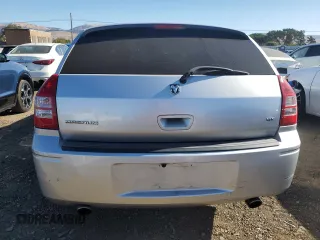 2005 Dodge Magnum RT z VIN 2D8GV582X5H549468, wystawiony jako Copart lot #77535504 z przebiegiem 200 963 mil mil oraz Szkoda całkowita • Salvage title. Historia ofert i sprzedaży dostępna na DreamBid. Obrazek 6.