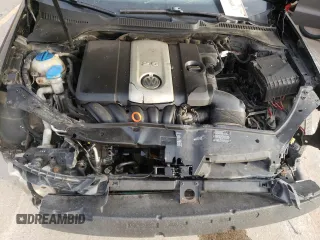2008 Volkswagen Rabbit S z VIN WVWAA71K28W147133, wystawiony jako Copart lot #33118012 z przebiegiem Nie podano mil oraz Nie do naprawy • Non repairable. Historia ofert i sprzedaży dostępna na DreamBid. Obrazek 7.