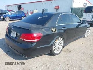 2011 Mercedes-Benz E 350 Luxury with VIN WDDHF5GB2BA466988, listed as a IAAI auction lot 42469191 with 81,253 mi miles and . Bid and sale history available at DreamBid. Image 4.