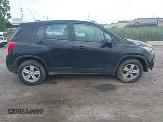 2020 Chevrolet Trax LS with VIN KL7CJKSB2LB086759, listed as a IAAI auction lot 42529290 with 79,635 mi miles and . Bid and sale history available at DreamBid. Image 13.
