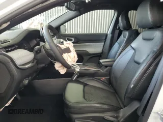 2024 Jeep Compass Latitude с VIN 3C4NJDBN6RT110487, выставлен на аукционе Copart как лот 62075885 с пробегом 26 410 миль миль и Списание • Salvage title. История ставок и продаж доступна на DreamBid. Изображение 7.