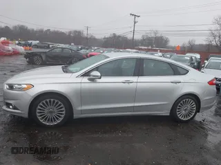 2013 Ford Fusion SE with VIN 3FA6P0HR4DR311449, listed as a IAAI auction lot 41860217 with 178,732 mi miles. Bid and sale history available at carsss.com. Image 14.