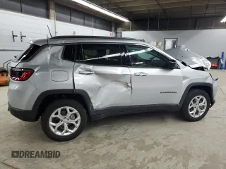 2024 Jeep Compass Latitude with VIN 3C4NJDBN9RT137912, listed as a Copart auction lot 52561465 with 14,290 mi miles and Salvage title. Bid and sale history available at DreamBid. Image 3.