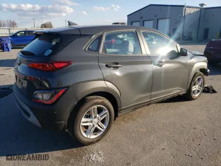 2023 Hyundai Kona SE with VIN KM8K22AB7PU009520, listed as a Copart auction lot 83563934 with 28,561 mi miles and Salvage Title. Bid and sale history available at carsss.com. Image 3.