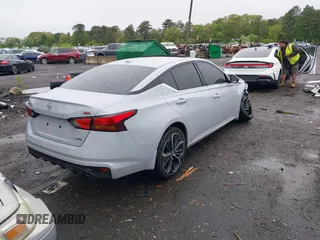 2024 Nissan Altima SR z VIN 1N4BL4CW2RN394338, wystawiony jako IAAI lot #42186664 z przebiegiem 14 662 mil mil oraz . Historia ofert i sprzedaży dostępna na DreamBid. Obrazek 4.