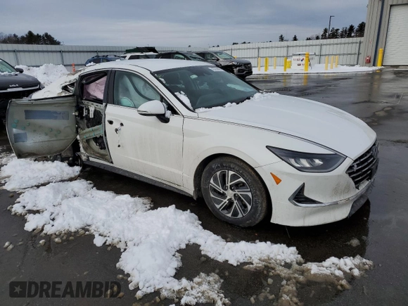 2020 Hyundai Sonata Hybrid Blue with VIN KMHL24JJ5LA012757, listed as a Copart auction lot 43706885 with 90,940 mi miles and Salvage Title. Bid and sale history available at carsss.com. Image 4.