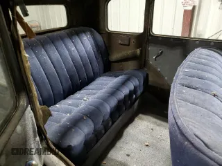 1929 Dodge Dakota z VIN DA2004, wystawiony jako Copart lot #58956225 z przebiegiem 23 208 mil mil oraz Czysty tytuł • Clean title. Historia ofert i sprzedaży dostępna na DreamBid. Obrazek 10.