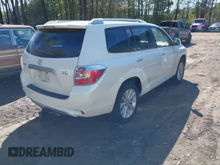2008 Toyota Highlander Hybrid with VIN JTEEW41A982021654, listed as a IAAI auction lot 42000165 with 224,786 mi miles. Bid and sale history available at carsss.com. Image 4.