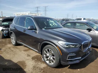 2021 BMW X5 xDrive40i with VIN 5UXCR6C04M9F81605, listed as a Copart auction lot 48498475 with 121,765 mi miles and Clean Title. Bid and sale history available at carsss.com. Image 4.