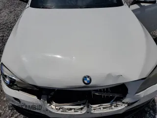 2015 BMW 7 Series 740Li z VIN WBAYE4C5XFD947323, wystawiony jako Copart lot #56962915 z przebiegiem 77 956 mil mil oraz Szkoda całkowita • Salvage title. Historia ofert i sprzedaży dostępna na DreamBid. Obrazek 11.