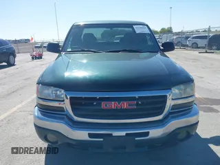2005 GMC Sierra 1500 with VIN 1GTEK19BX5E341135, listed as a IAAI auction lot 42220266 with 172,451 mi miles and . Bid and sale history available at DreamBid. Image 6.